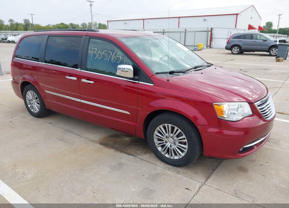 2013 CHRYSLER TOWN & COUNTRY VIN: 2C4RC1CG6DR802139