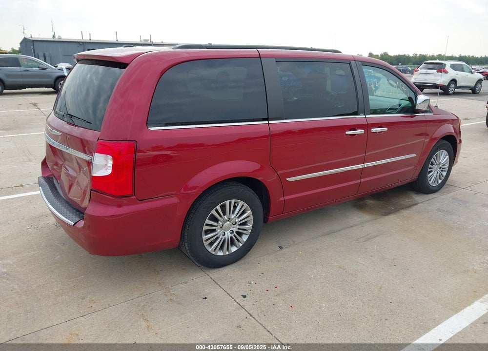 2013 CHRYSLER TOWN & COUNTRY VIN: 2C4RC1CG6DR802139