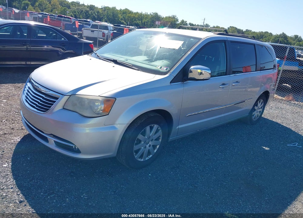 2011 CHRYSLER TOWN & COUNTRY TOURING-L VIN: 2A4RR8DG4BR683830