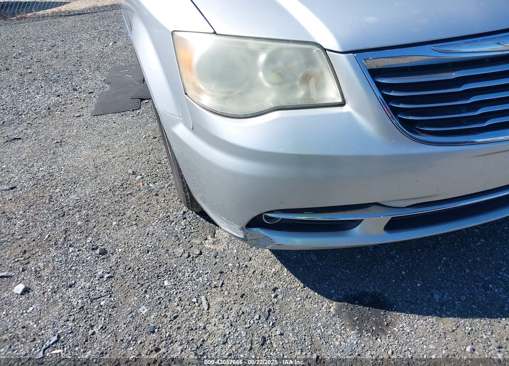 2011 CHRYSLER TOWN & COUNTRY TOURING-L VIN: 2A4RR8DG4BR683830