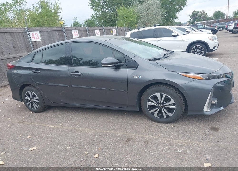 2017 TOYOTA PRIUS PRIME VIN: JTDKARFPXH3022127