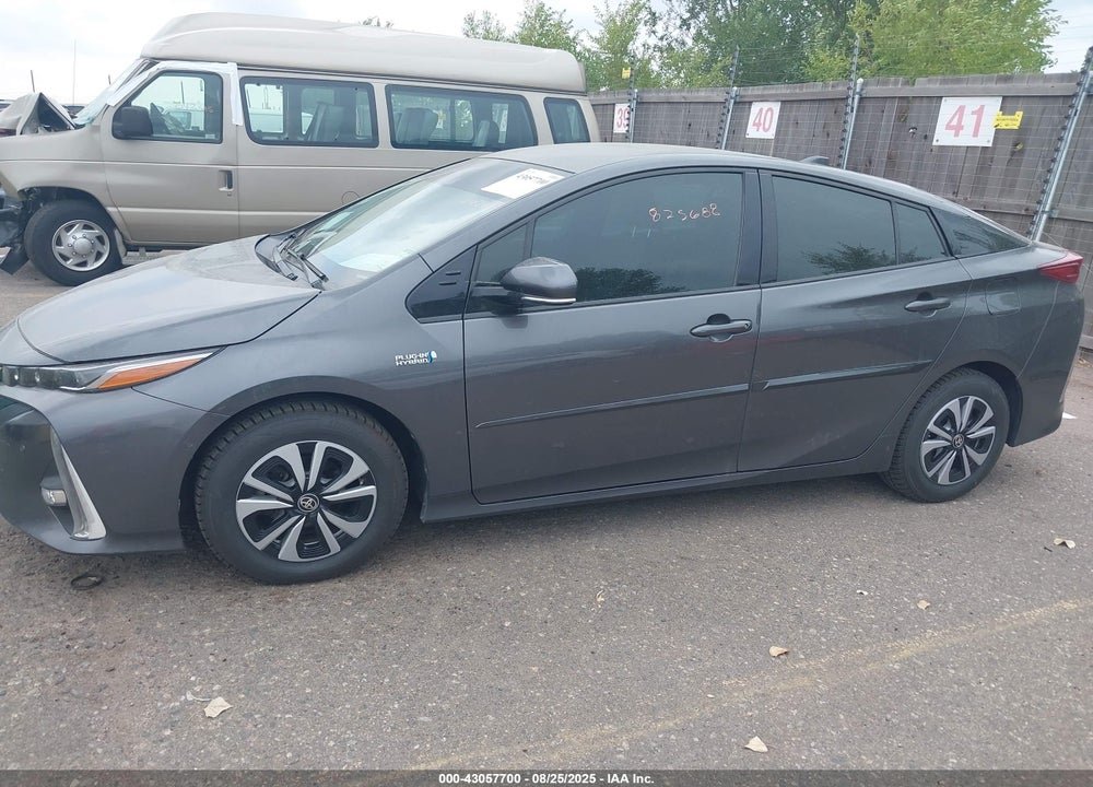 2017 TOYOTA PRIUS PRIME VIN: JTDKARFPXH3022127