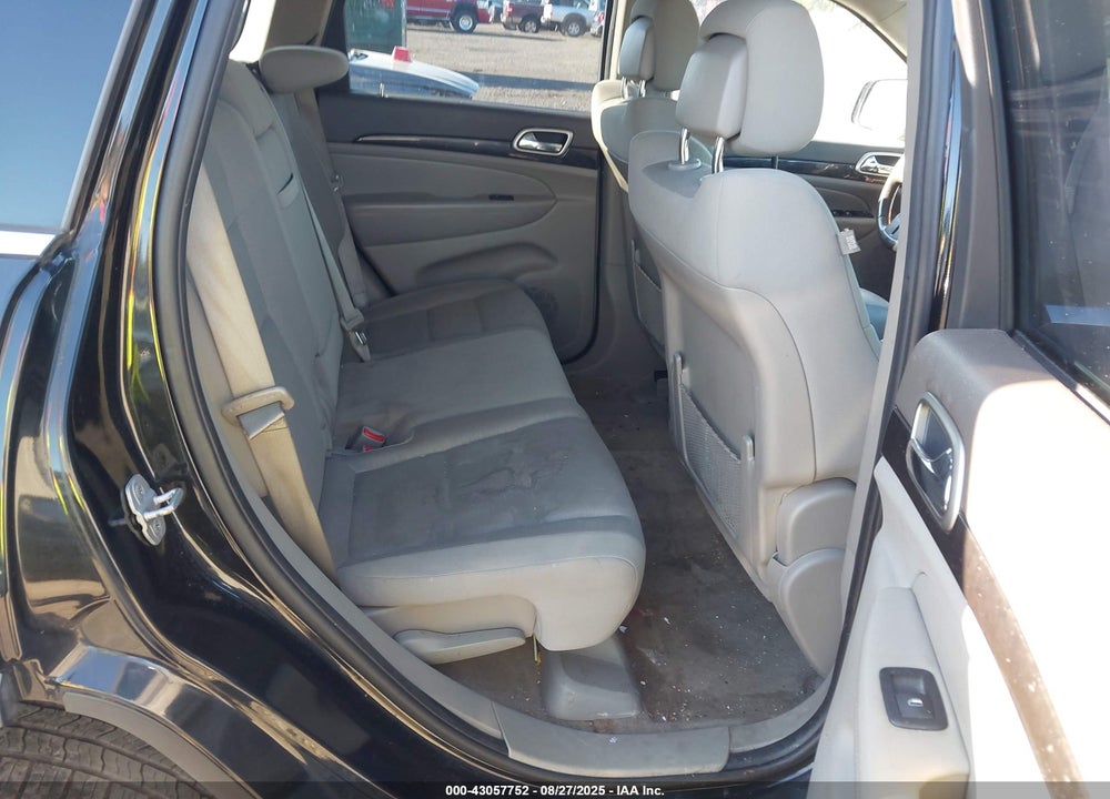 2011 JEEP GRAND CHEROKEE VIN: 1J4RR4GG4BC530670
