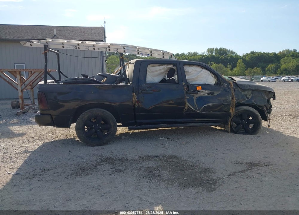 2016 RAM 1500 VIN: 3C6RR7KT4GG371205