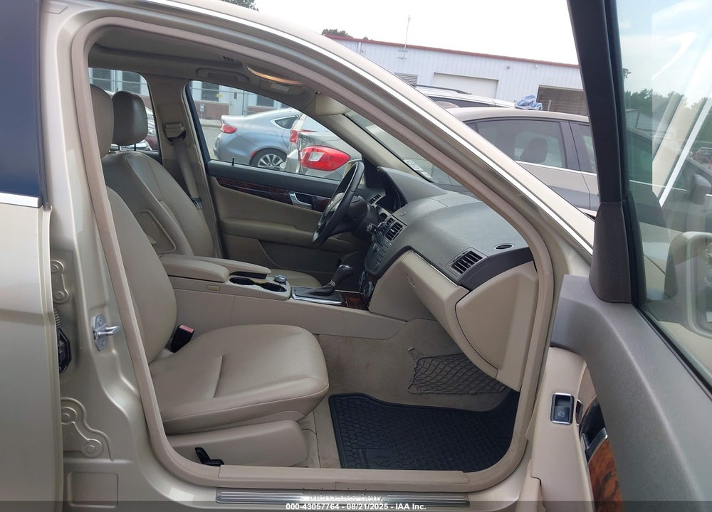 2010 MERCEDES-BENZ C 300 LUXURY 4MATIC/SPORT 4MATIC VIN: WDDGF8BB2AF436136