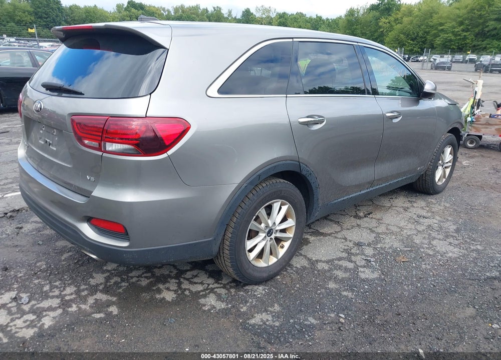 2019 KIA SORENTO VIN: 5XYPGDA55KG544552