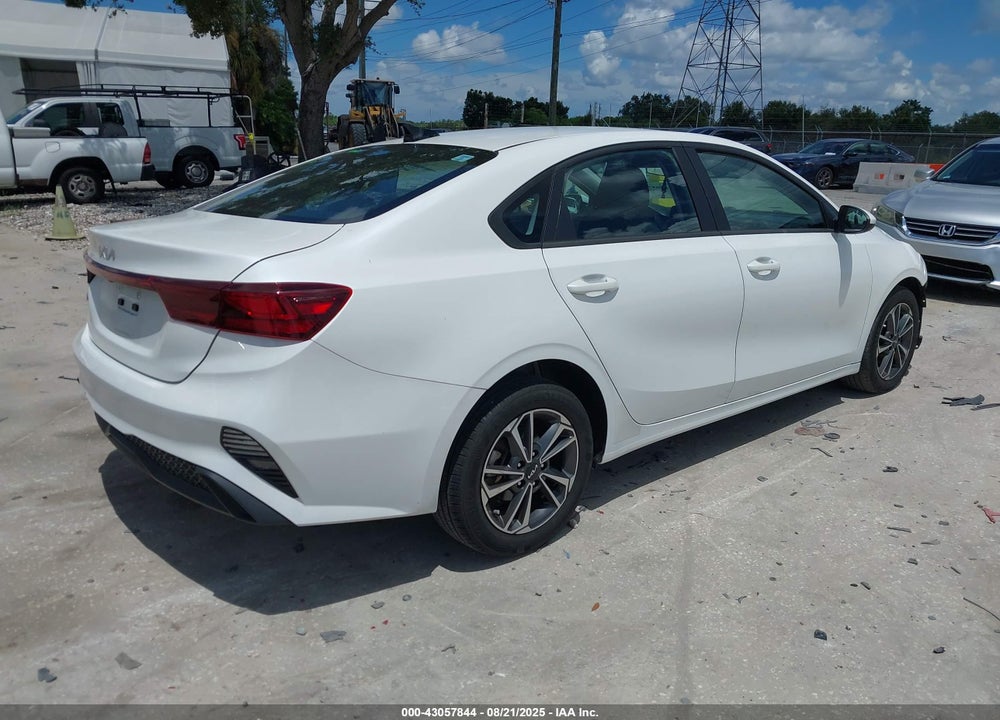 2023 KIA FORTE LXS VIN: 3KPF24AD7PE508674