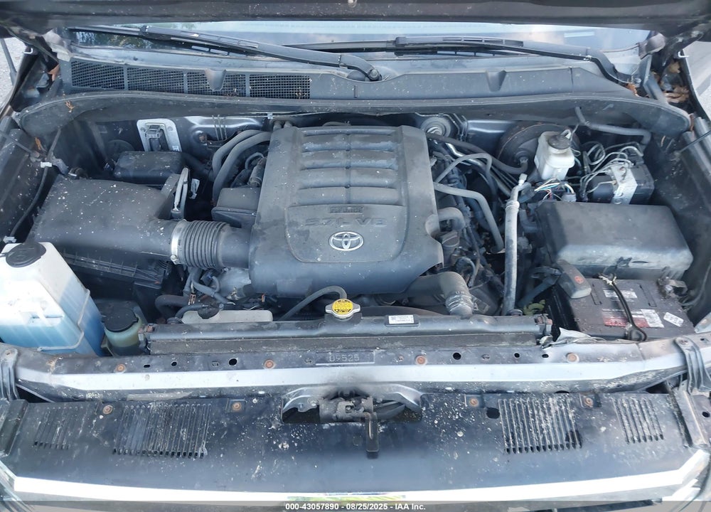 2016 TOYOTA TUNDRA SR 5.7L V8 VIN: 5TFUY5F10GX576602