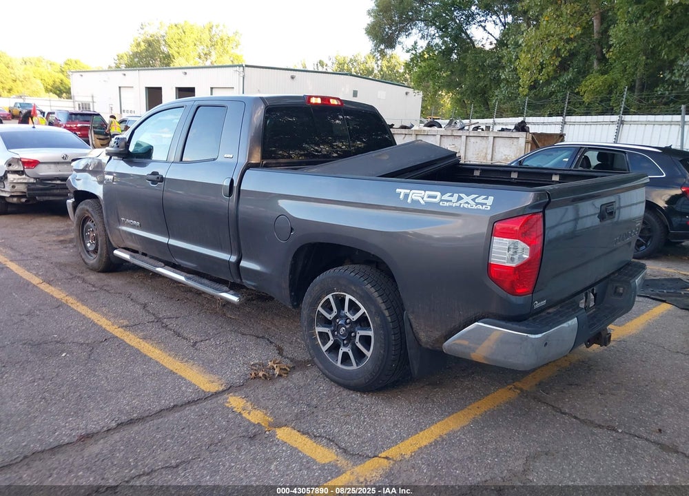 2016 TOYOTA TUNDRA SR 5.7L V8 VIN: 5TFUY5F10GX576602