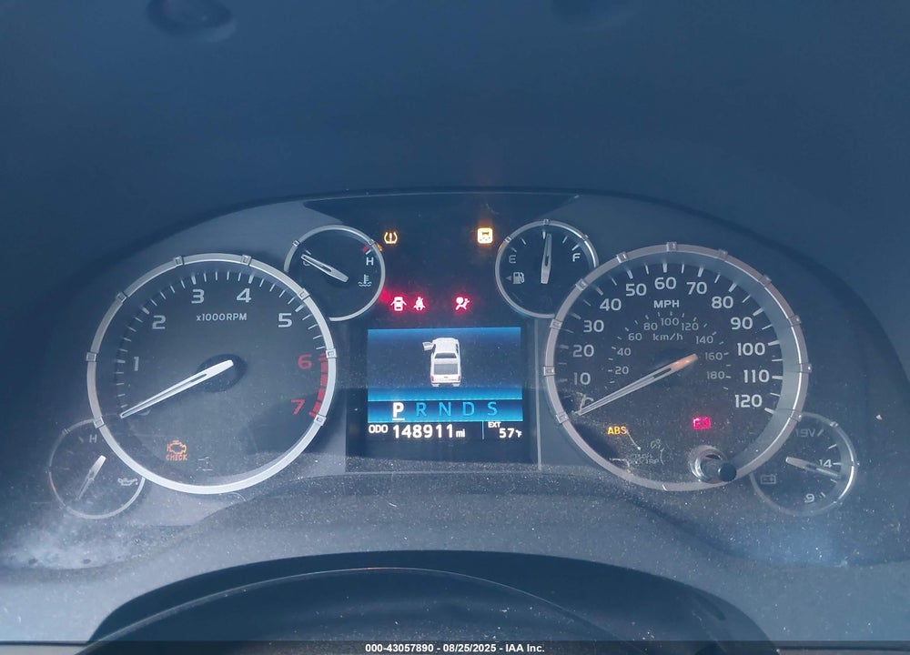 2016 TOYOTA TUNDRA SR 5.7L V8 VIN: 5TFUY5F10GX576602