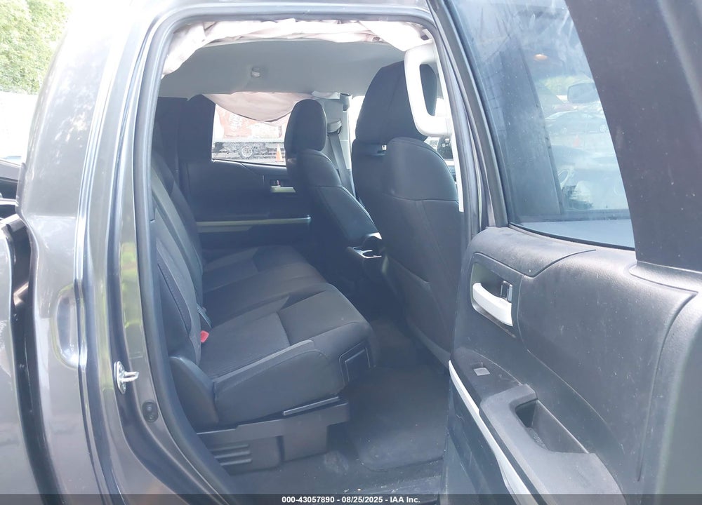 2016 TOYOTA TUNDRA SR 5.7L V8 VIN: 5TFUY5F10GX576602