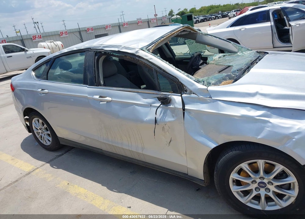2015 FORD FUSION S VIN: 3FA6P0G70FR293356