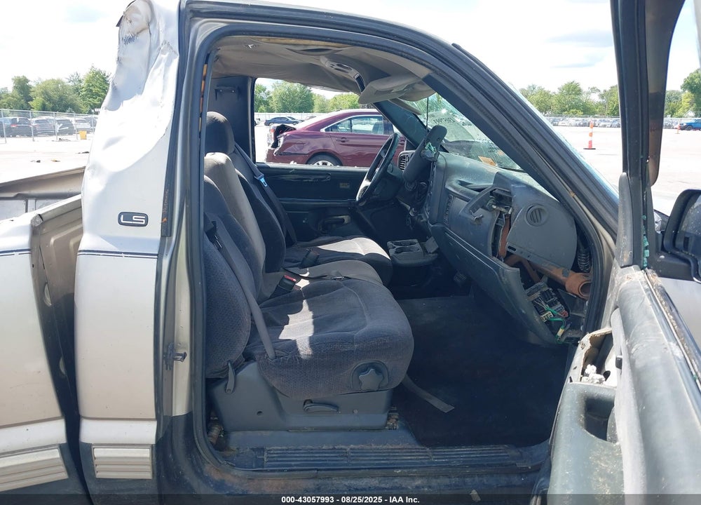 1999 CHEVROLET SILVERADO 2500 LS VIN: 1GCGK24U3XE253781