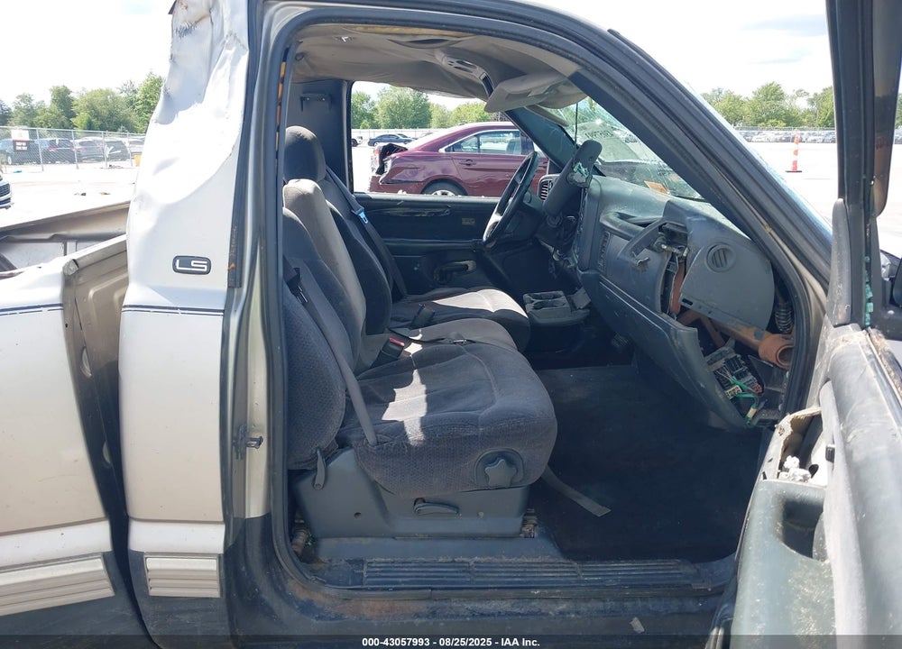 1999 CHEVROLET SILVERADO 2500 LS VIN: 1GCGK24U3XE253781
