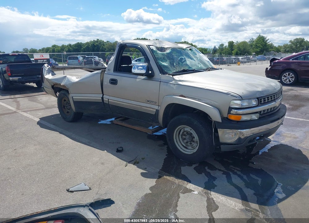 1999 CHEVROLET SILVERADO 2500 LS VIN: 1GCGK24U3XE253781