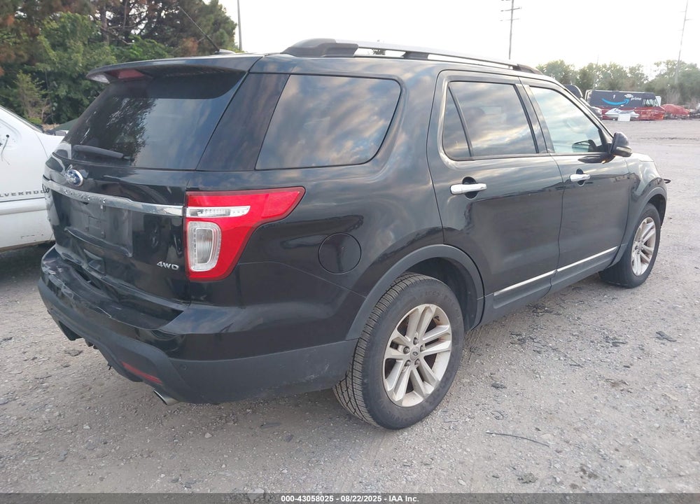 2011 FORD EXPLORER VIN: 1FMHK8D83BGA91220