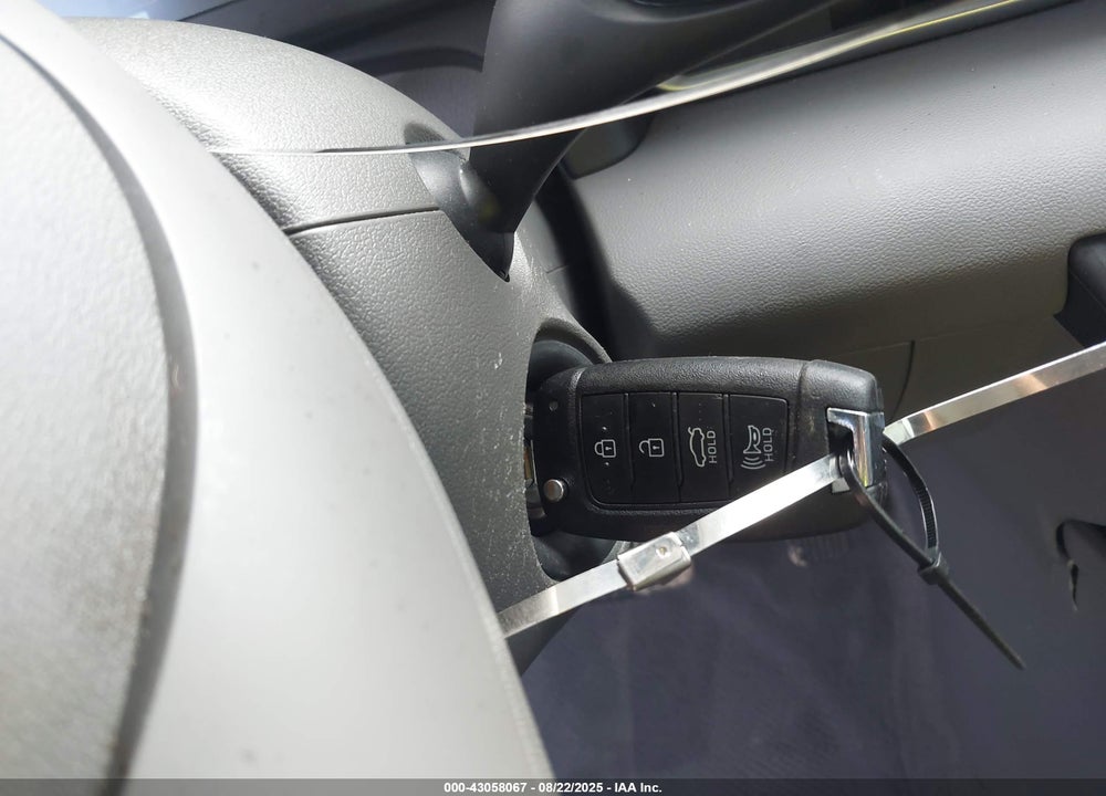 2024 HYUNDAI ELANTRA VIN: KMHLL4DG1RU828353