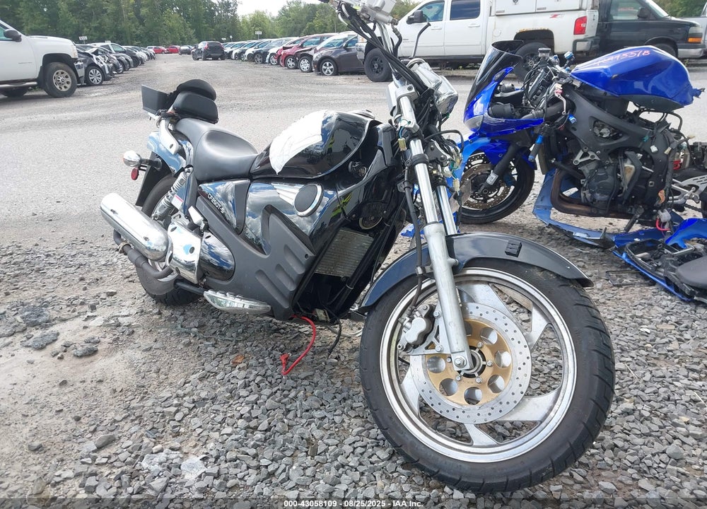 2009 CFHG 300SS VIN: LCETDNP5596000523