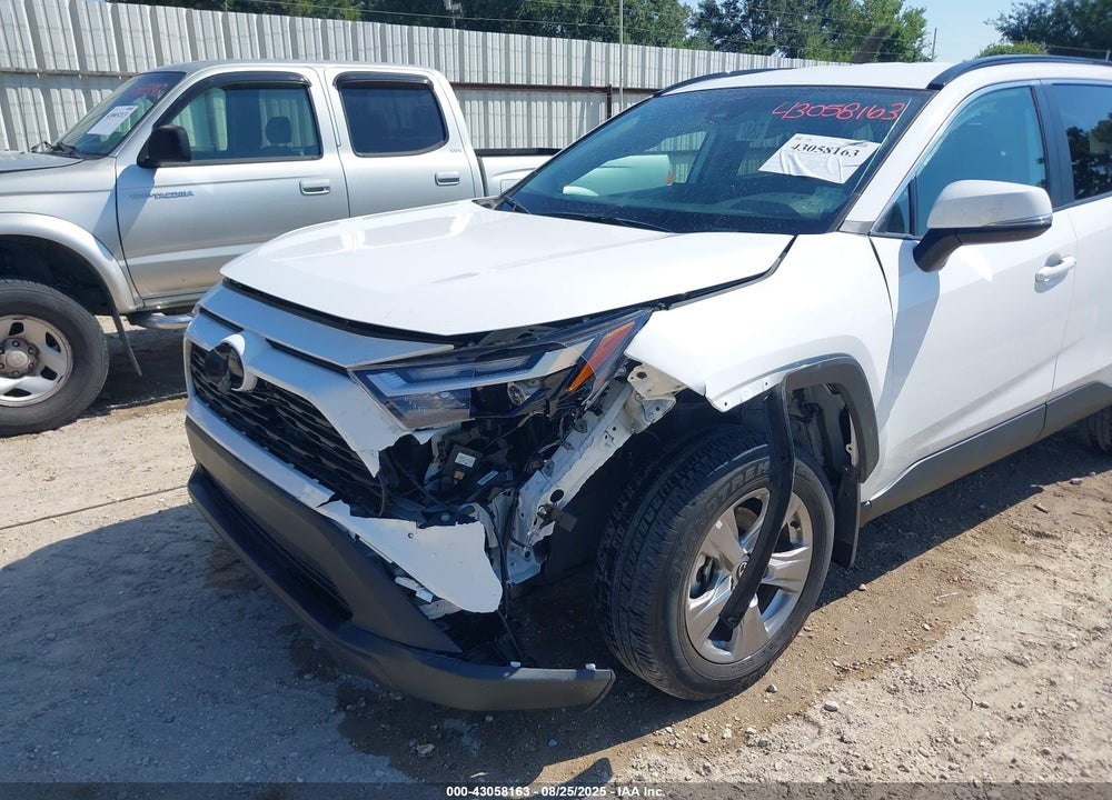 2024 TOYOTA RAV4 VIN: 2T3W1RFV0RC267258