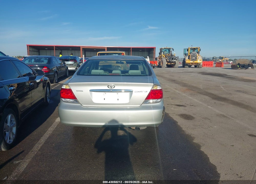 2005 TOYOTA CAMRY LE VIN: 4T1BE32K05U985583
