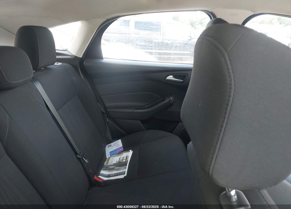 2016 FORD FOCUS VIN: 1FADP3K29GL234942
