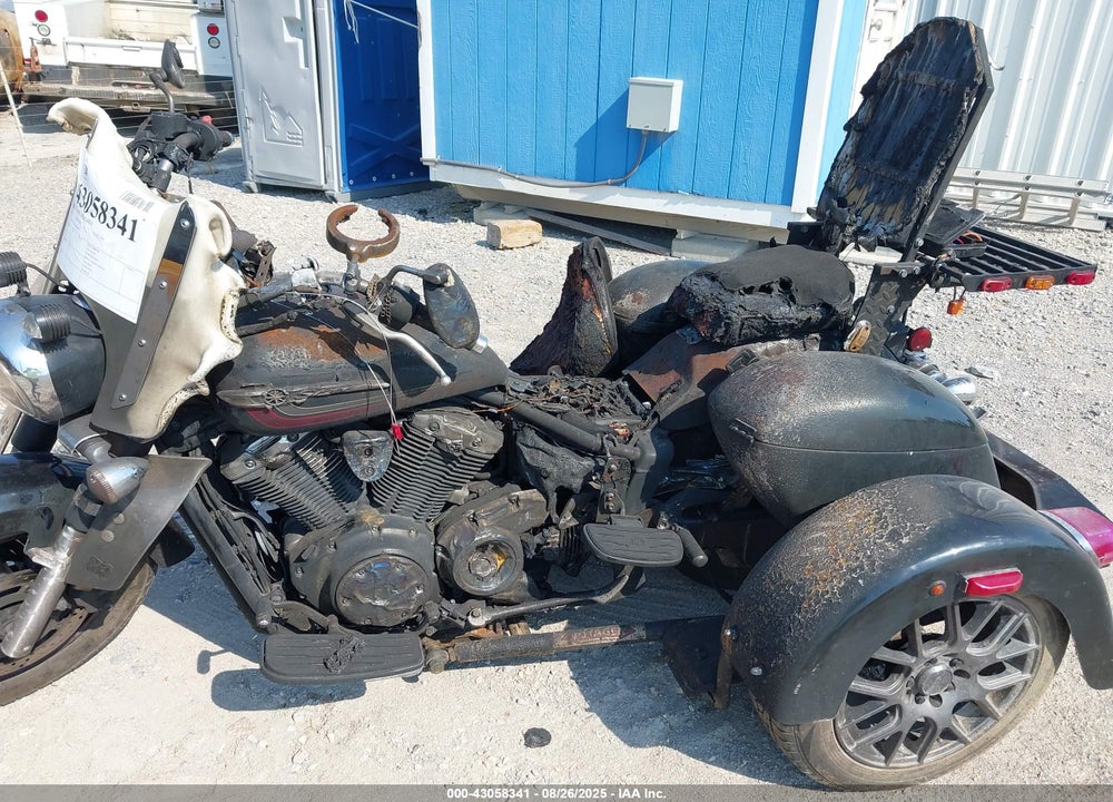 2013 YAMAHA XVS1300 A VIN: JYAVP31E5DA001041