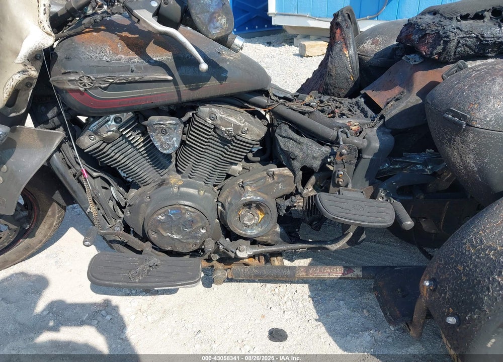 2013 YAMAHA XVS1300 A VIN: JYAVP31E5DA001041