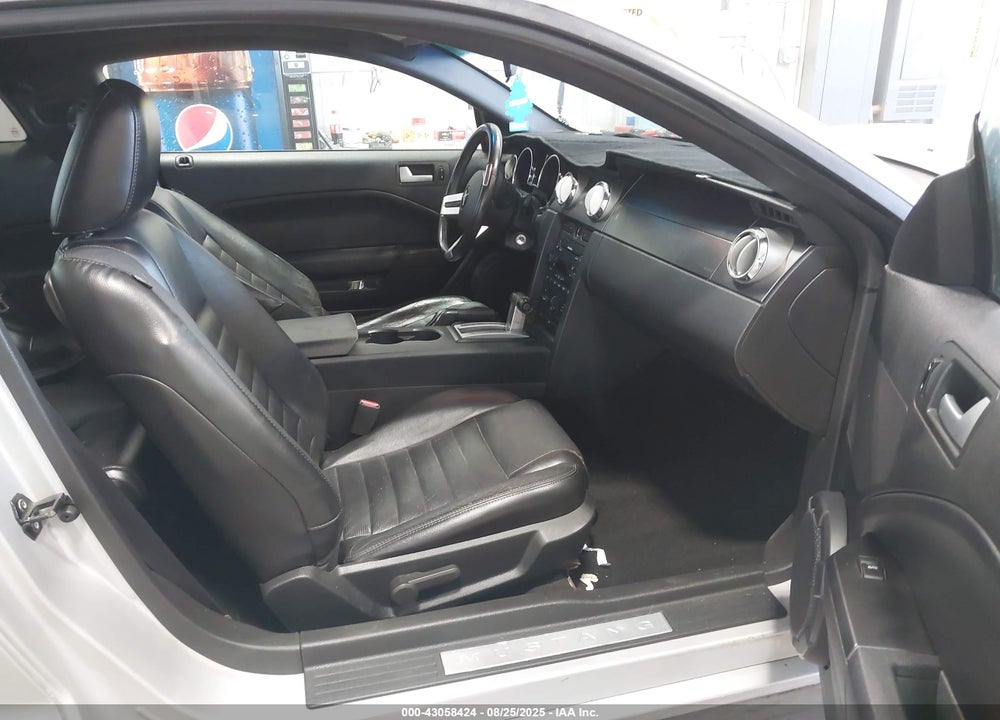 2007 FORD MUSTANG GT DELUXE/GT PREMIUM VIN: 1ZVHT82H375202613