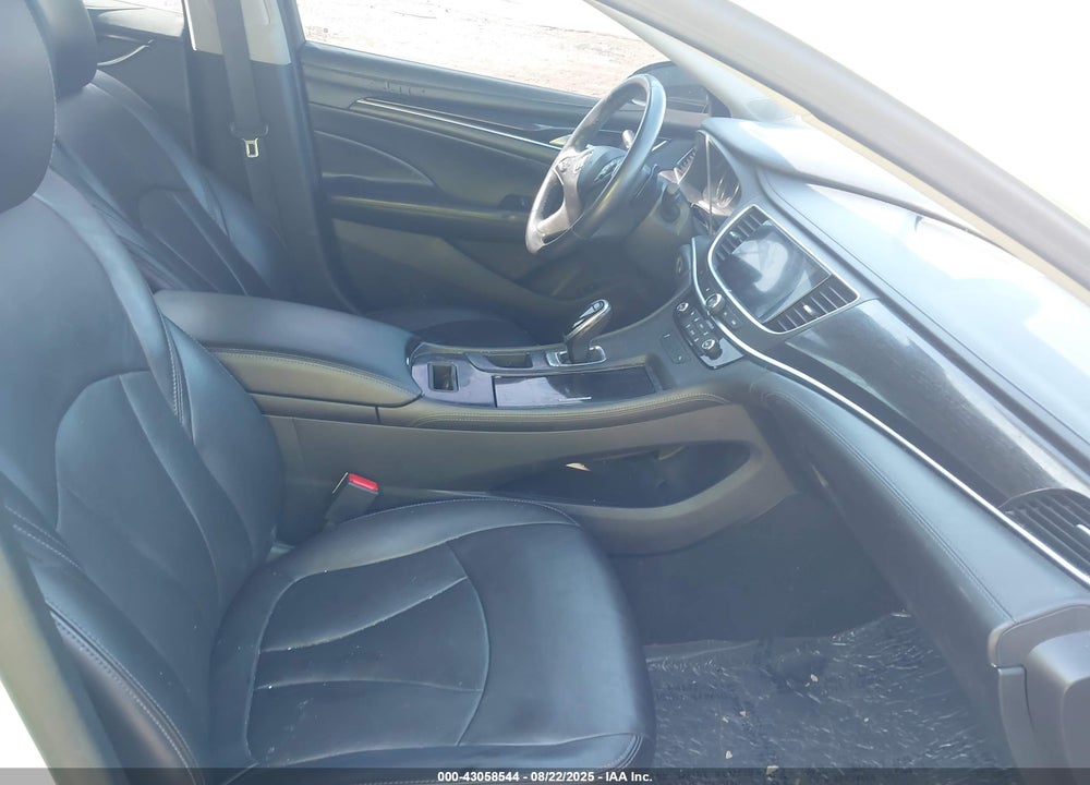 2018 BUICK LACROSSE VIN: 1G4ZP5SZ6JU123240