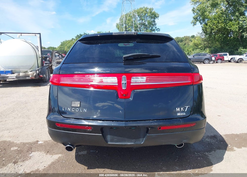 2017 LINCOLN MKT VIN: 2LMHJ5NK4HBL00917