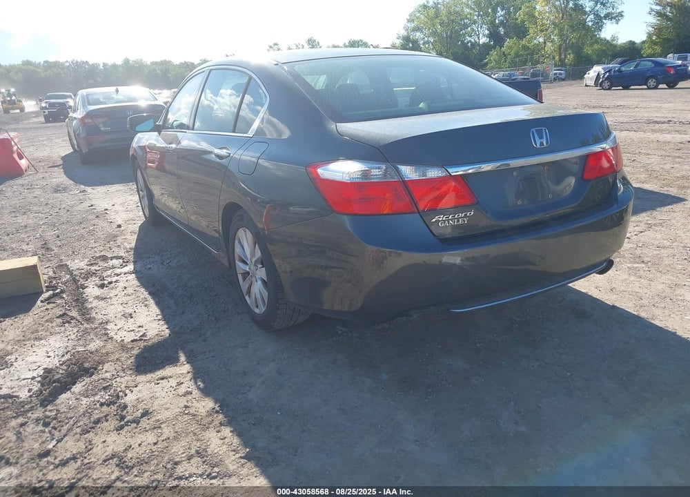 2015 HONDA ACCORD VIN: 1HGCR2F79FA056879