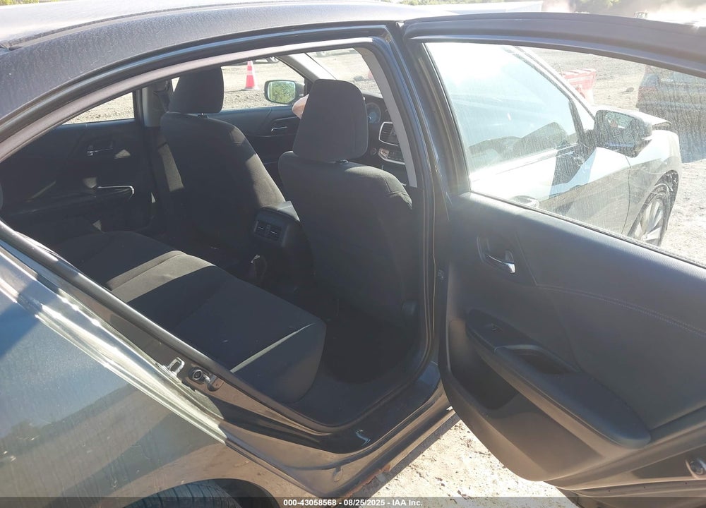 2015 HONDA ACCORD VIN: 1HGCR2F79FA056879