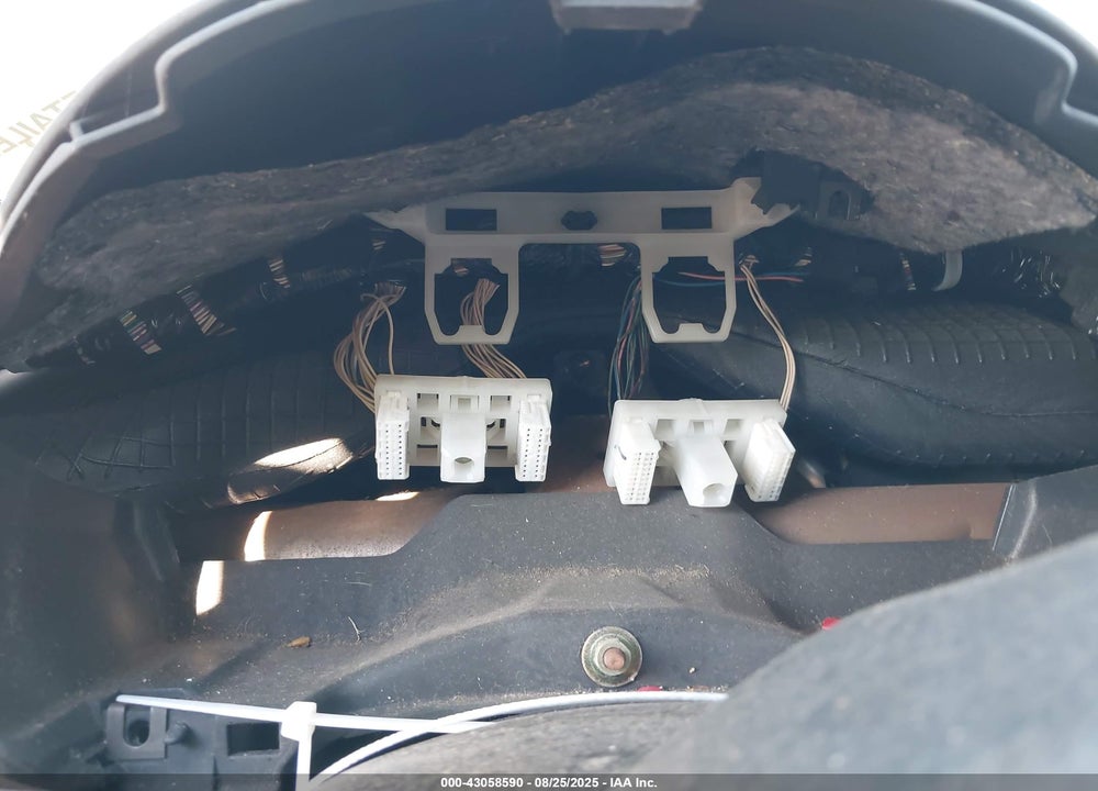 2005 TOYOTA RAV4 VIN: JTEGD20V850073355