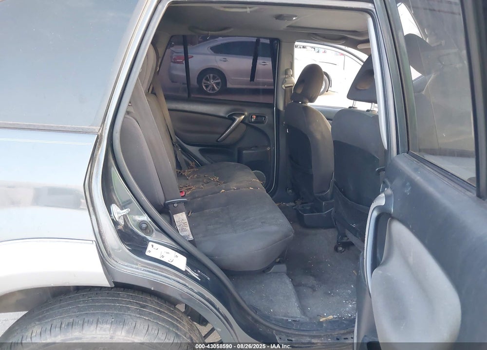 2005 TOYOTA RAV4 VIN: JTEGD20V850073355