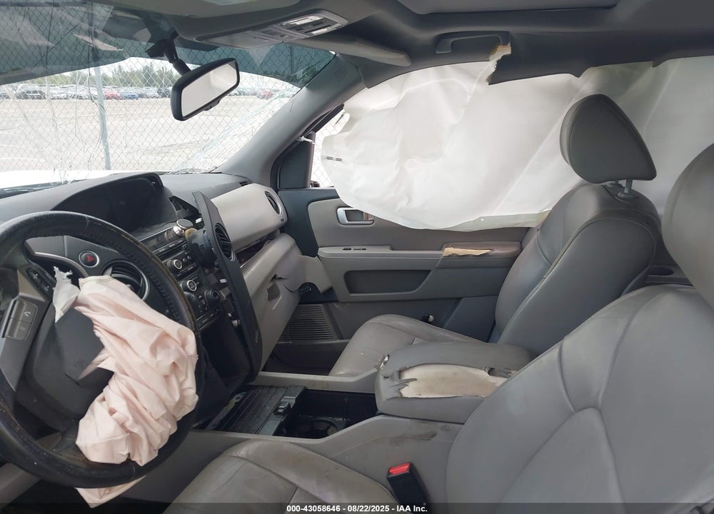 2015 HONDA PILOT EX-L VIN: 5FNYF3H56FB032965