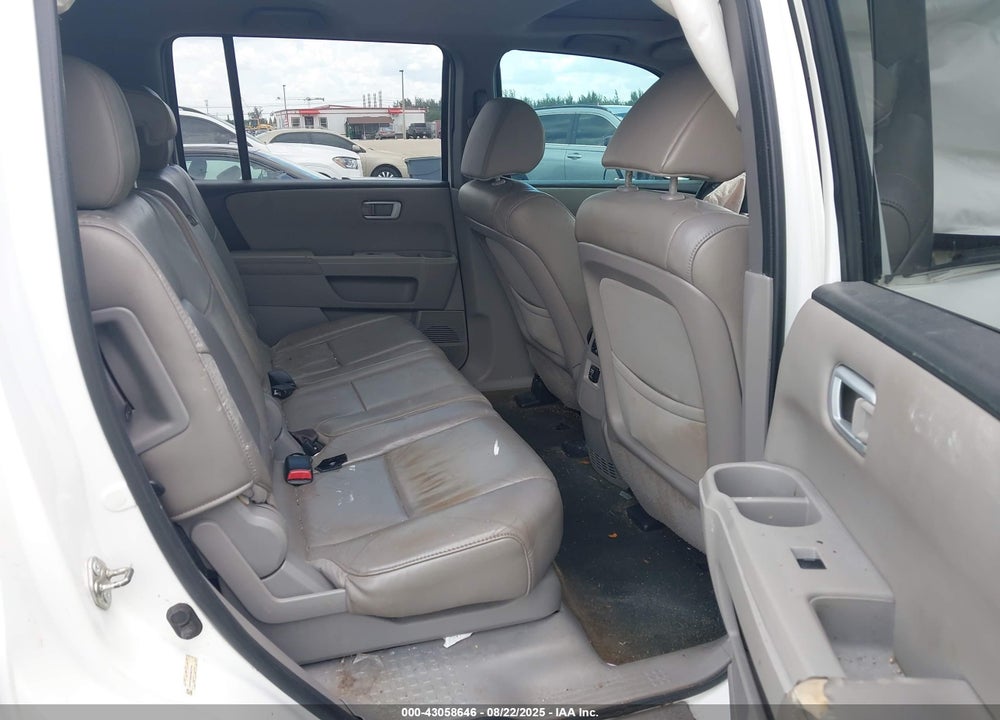 2015 HONDA PILOT EX-L VIN: 5FNYF3H56FB032965