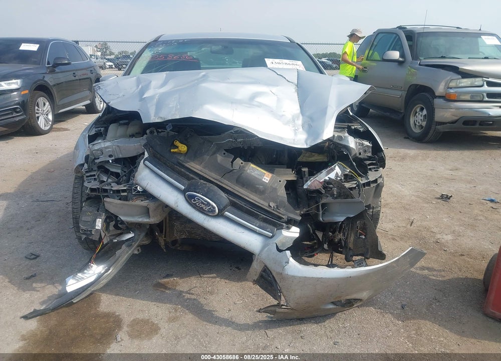 2013 FORD FOCUS VIN: 1FADP3J2XDL301612