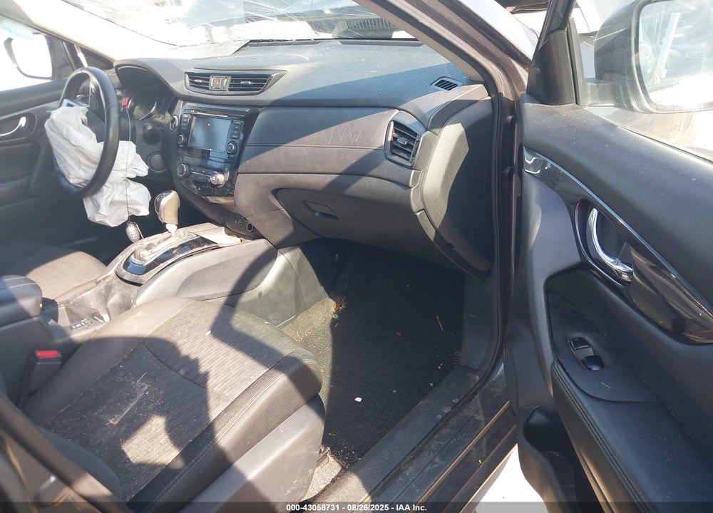 2018 NISSAN ROGUE VIN: 5N1AT2MT6JC846348