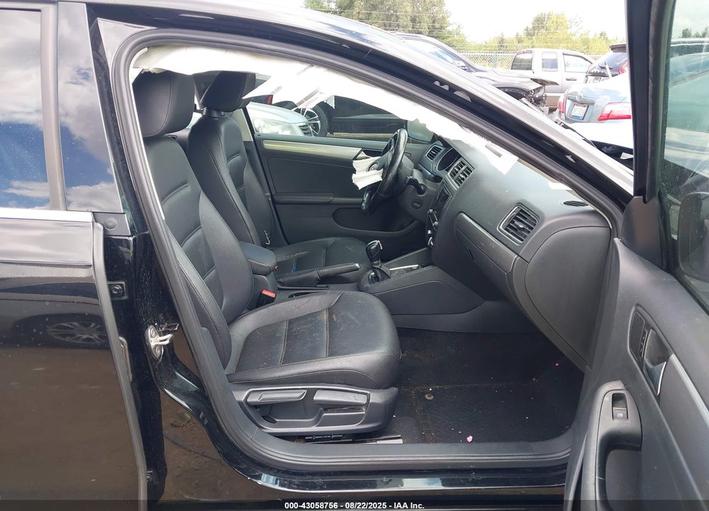 2017 VOLKSWAGEN JETTA VIN: 3VWDB7AJXHM384337