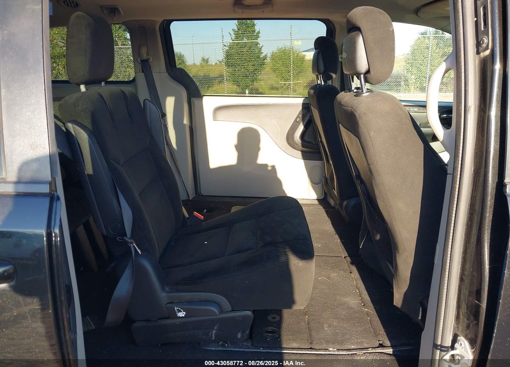 2016 DODGE GRAND CARAVAN SXT VIN: 2C4RDGCG0GR262176