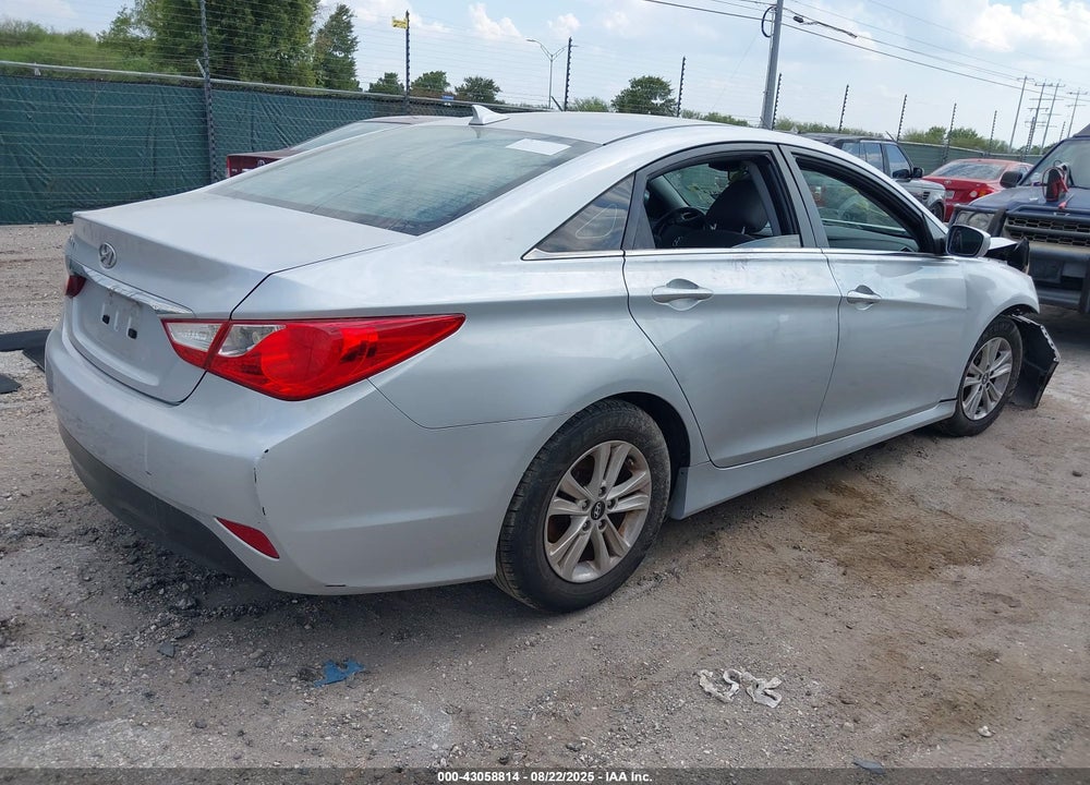 2014 HYUNDAI SONATA VIN: 5NPEB4AC8EH888247