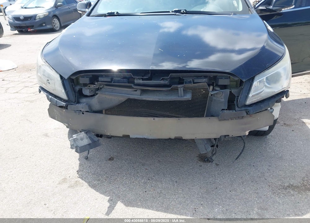 2016 BUICK LACROSSE VIN: 1G4GB5G36GF152180