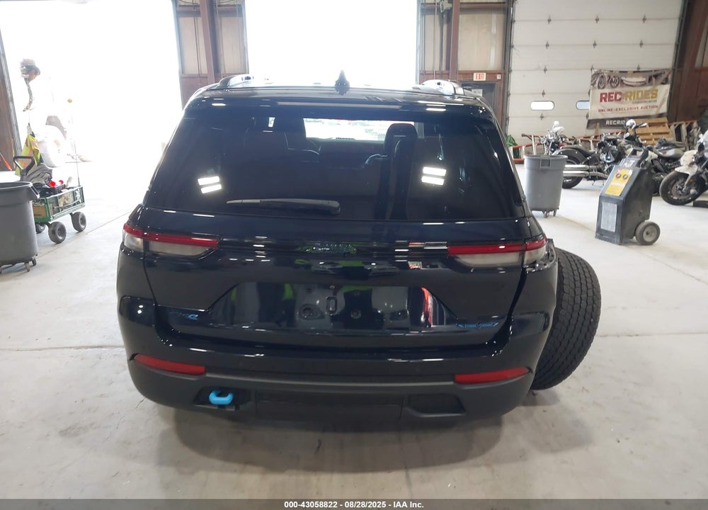 2023 JEEP GRAND CHEROKEE VIN: 1C4RJYC63P8837033