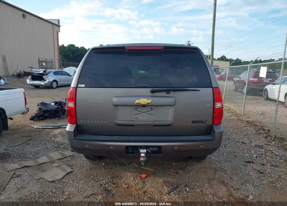 2014 CHEVROLET SUBURBAN 1500 VIN: 1GNSKHE7XER181612