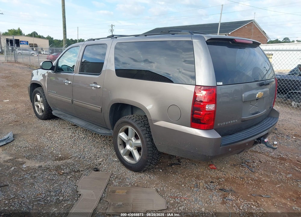 2014 CHEVROLET SUBURBAN 1500 VIN: 1GNSKHE7XER181612