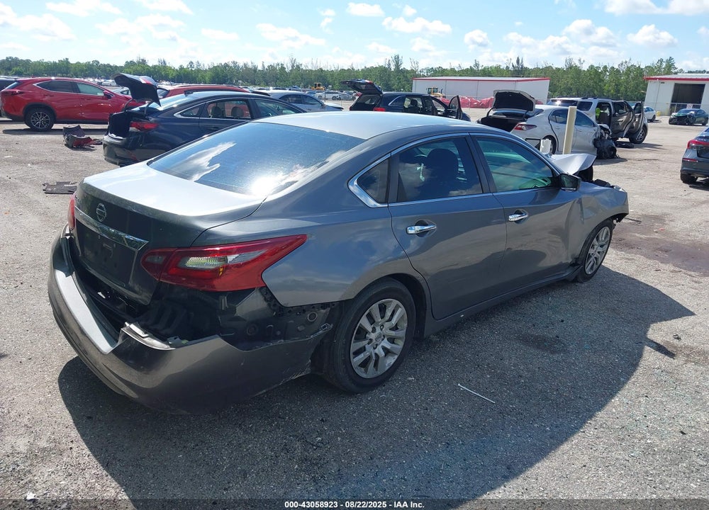 2018 NISSAN ALTIMA VIN: 1N4AL3AP3JC220022
