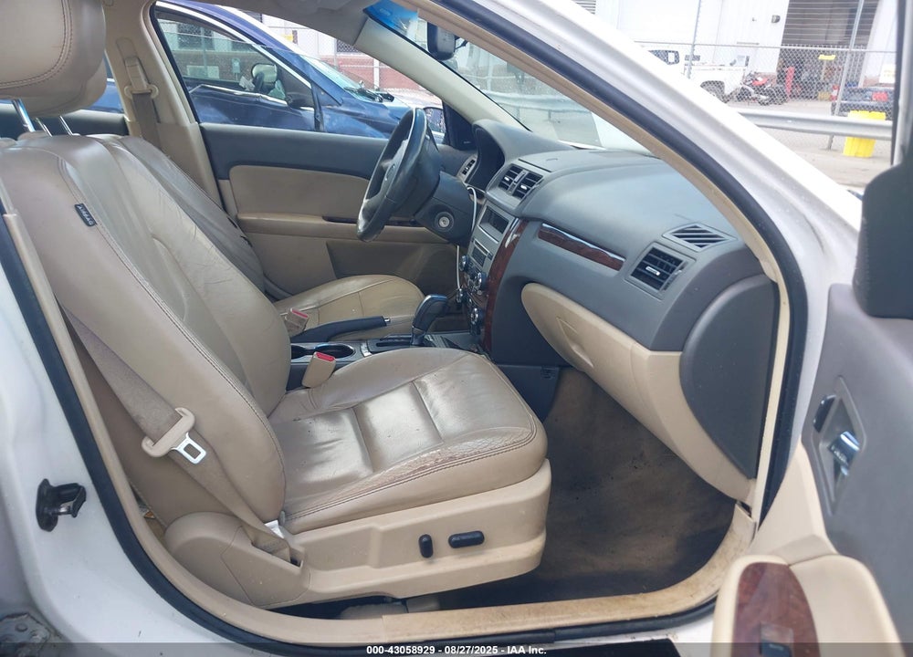 2011 FORD FUSION VIN: 3FAHP0JA3BR119191