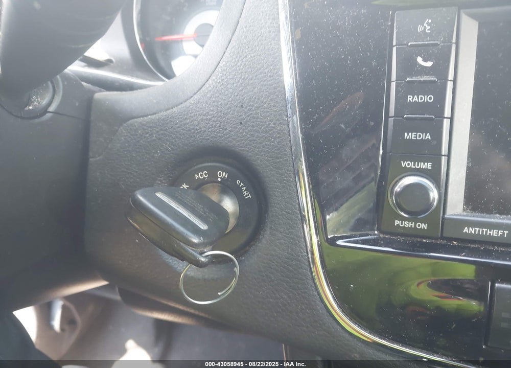 2012 CHRYSLER 200 VIN: 1C3CCBCB6CN125772