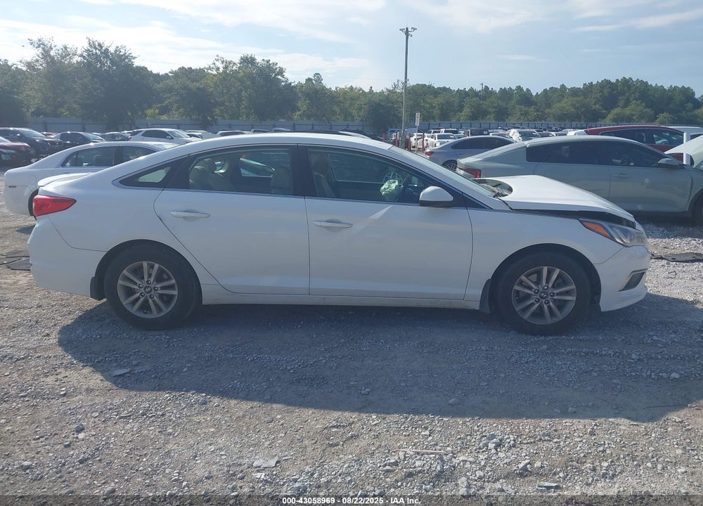 2016 HYUNDAI SONATA SE VIN: 5NPE24AF5GH284720