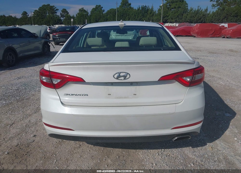 2016 HYUNDAI SONATA SE VIN: 5NPE24AF5GH284720